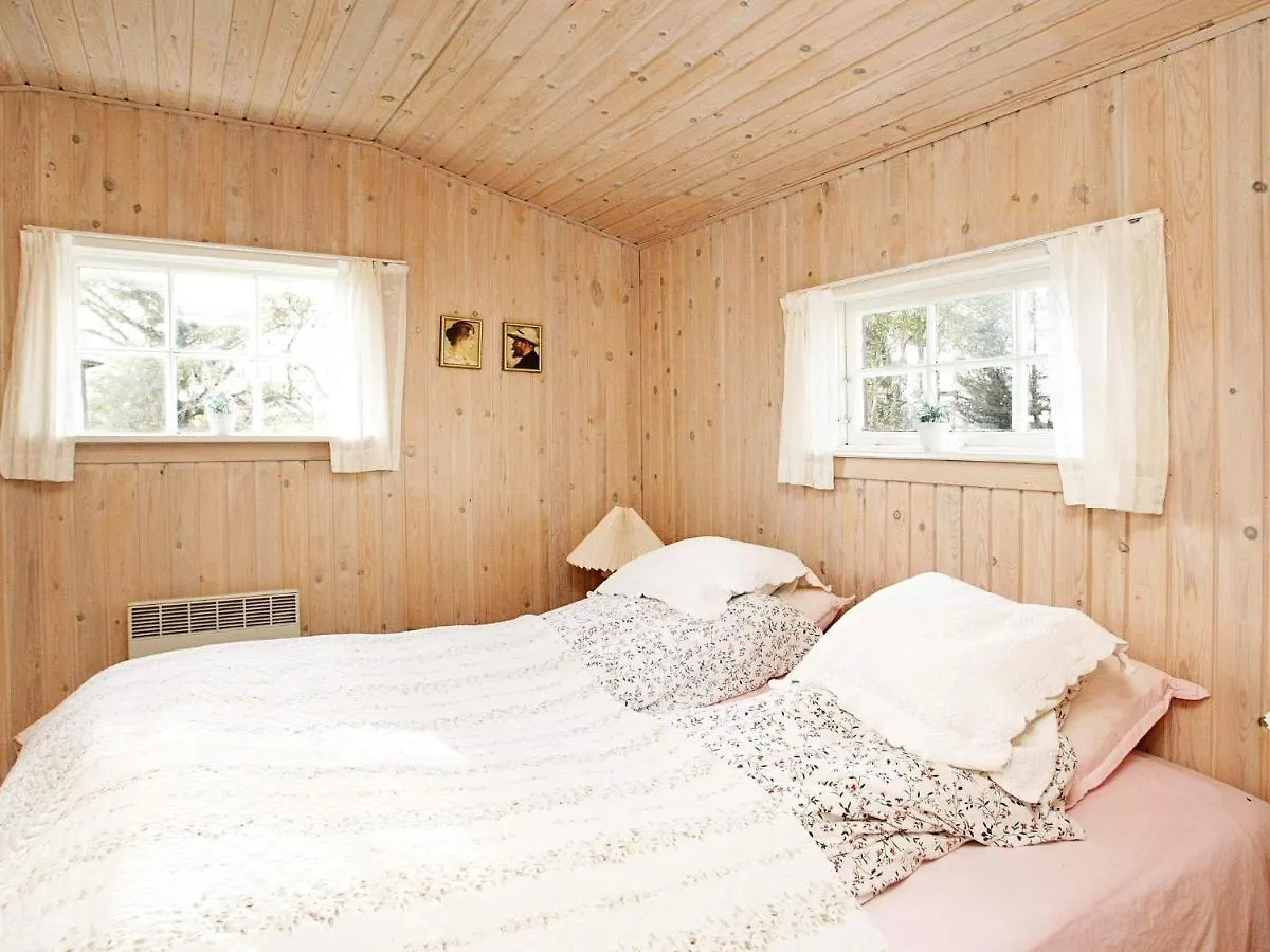 4 Person Holiday Home In スケーエン 0*,