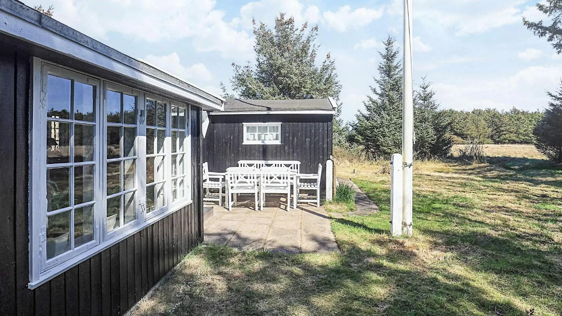 4 Person Holiday Home In スケーエン