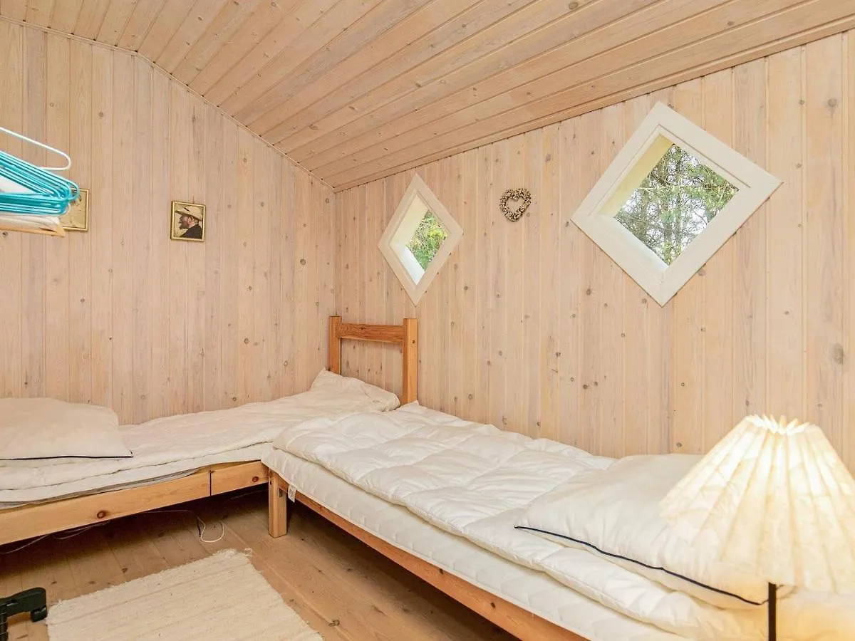4 Person Holiday Home In スケーエン