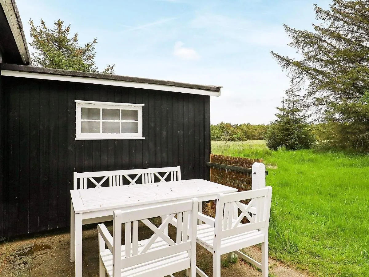 4 Person Holiday Home In スケーエン 0*,